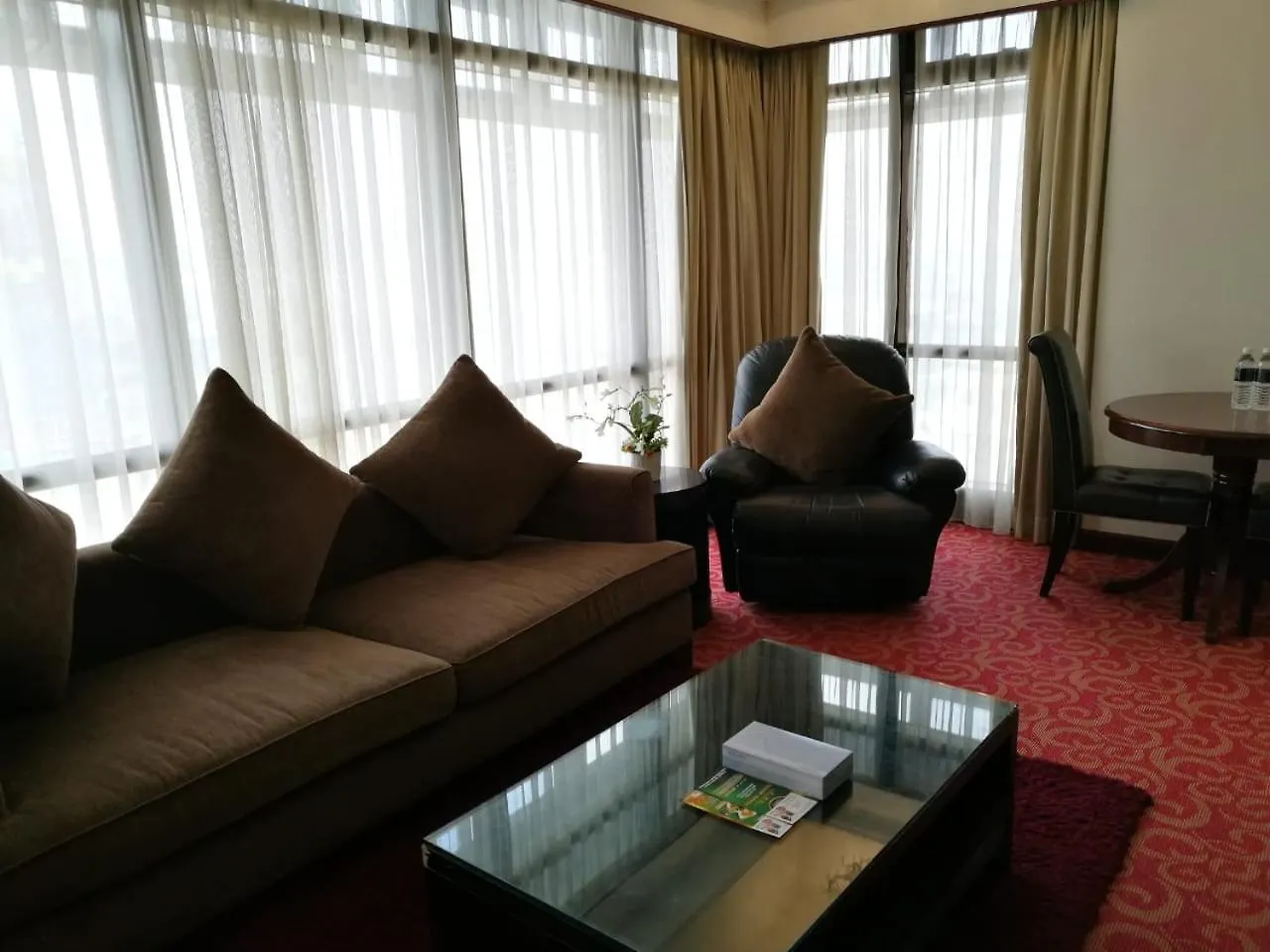 Nice World Service Suite At Times Square Kuala Lumpur Lejlighed