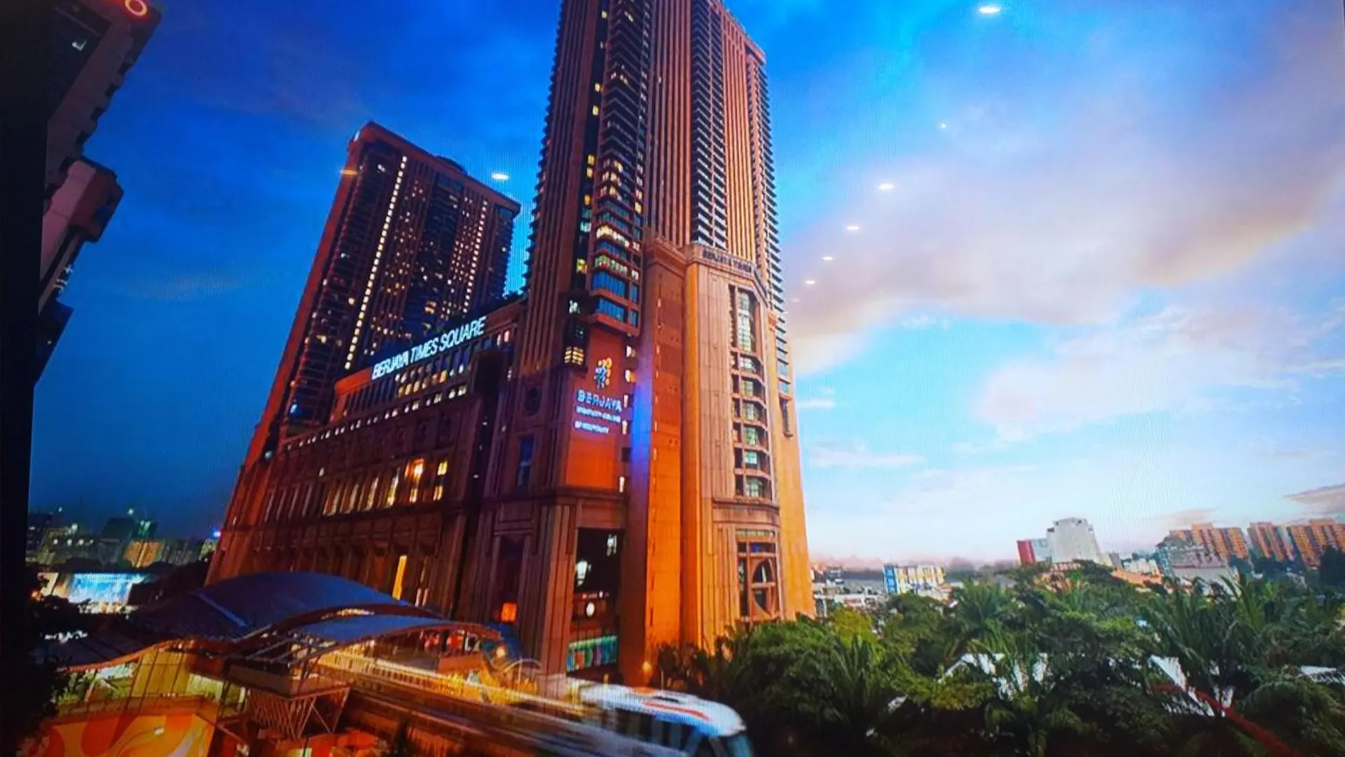 Nice World Service Suite At Times Square Kuala Lumpur