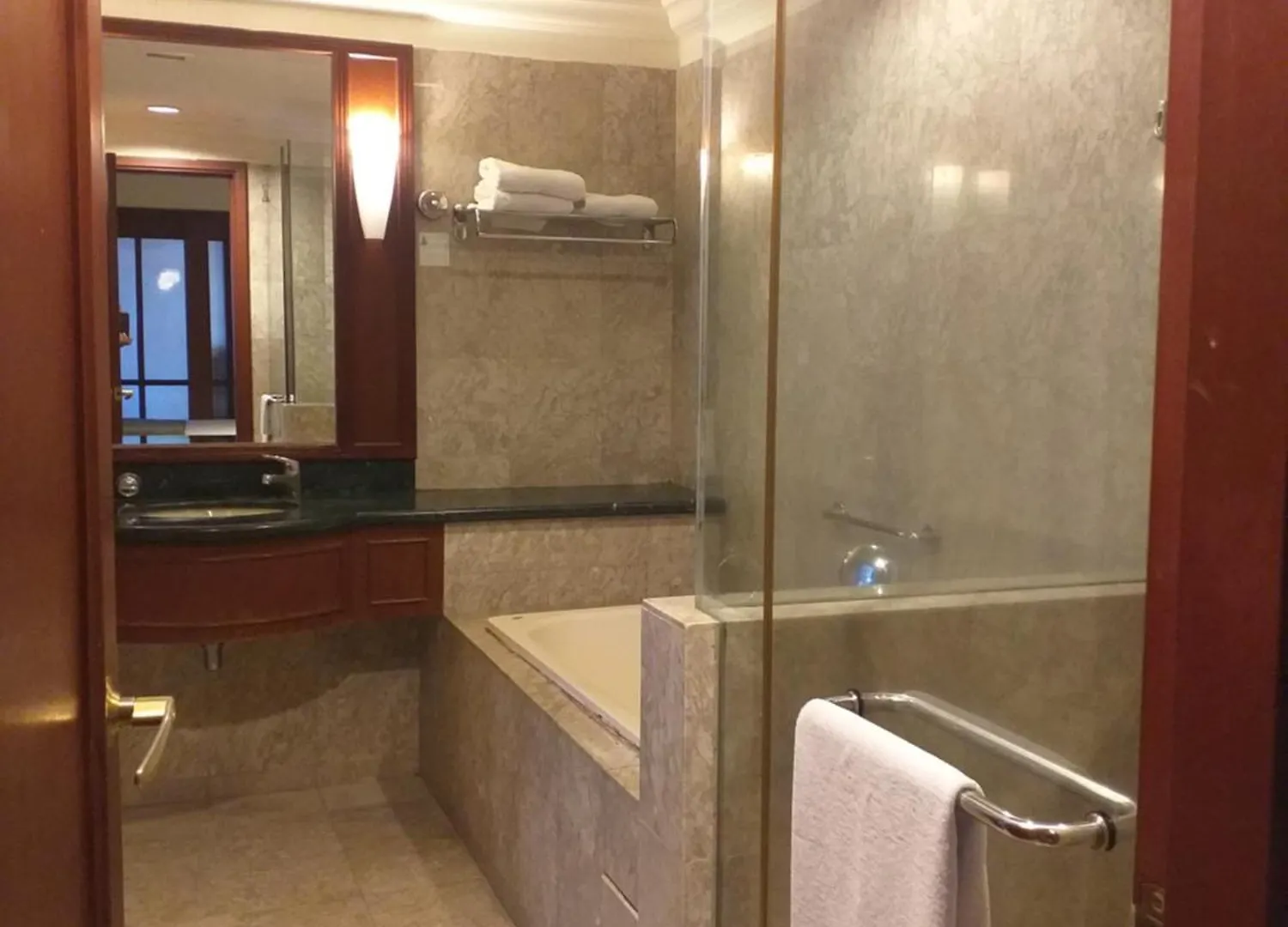 Nice World Service Suite At Times Square Kuala Lumpur 0*,