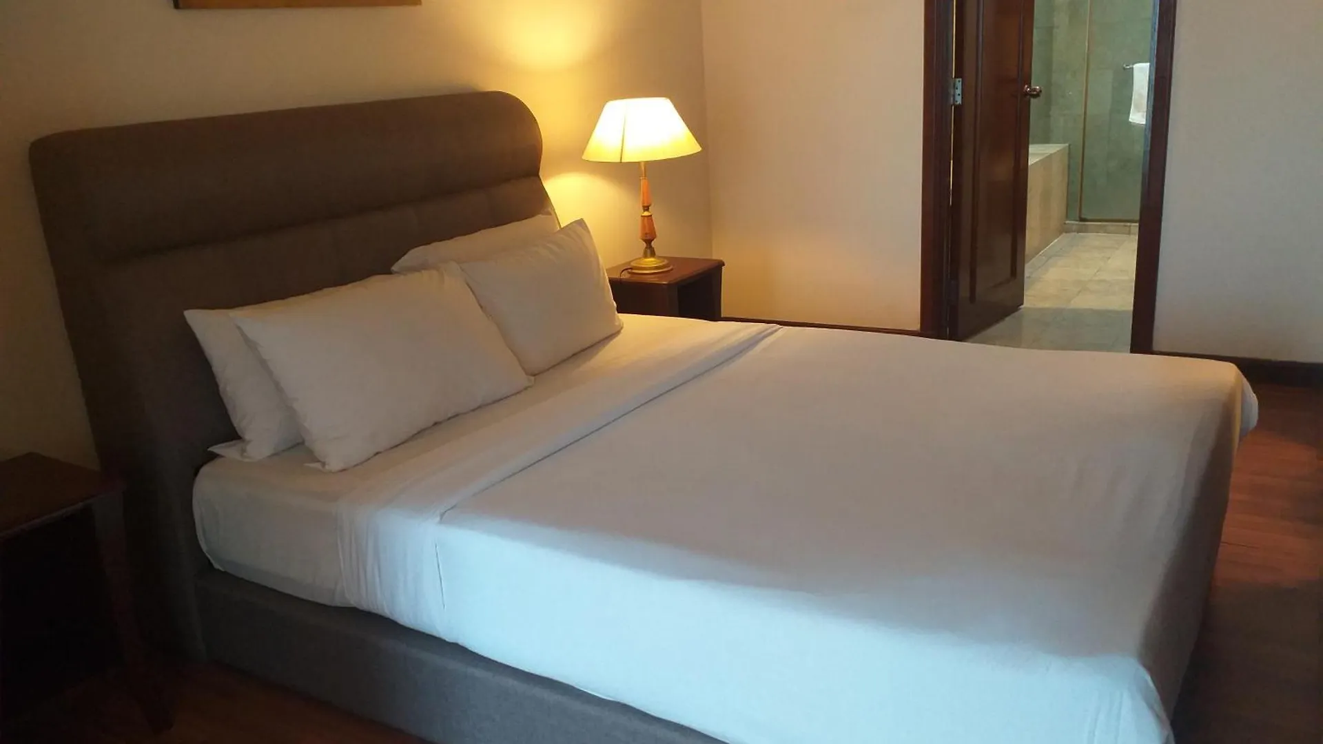 Nice World Service Suite At Times Square Kuala Lumpur 0*,