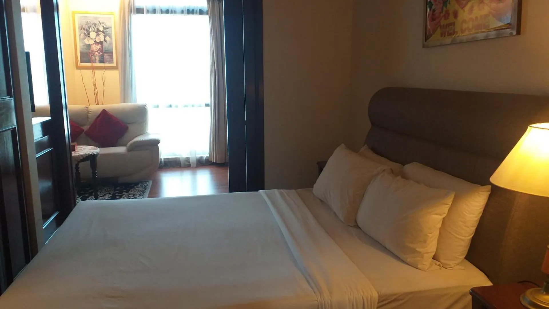 Nice World Service Suite At Times Square Kuala Lumpur Apartman
